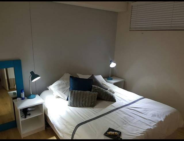 1 BEDROOM APARTMENT RENTED IN CAPE TOWN CITY CENTRE
